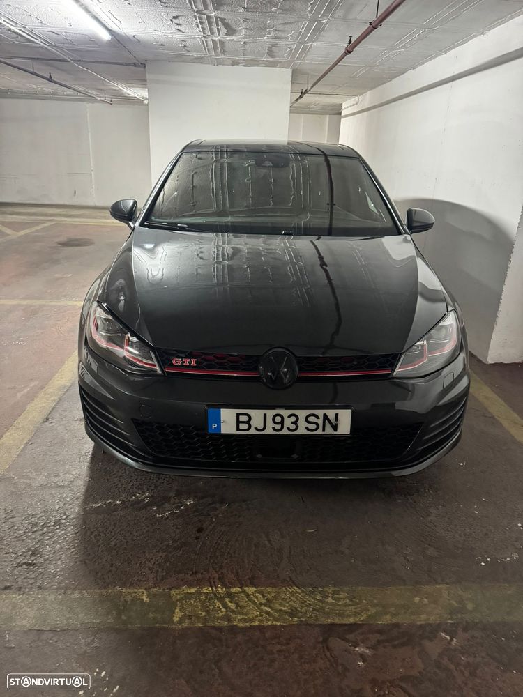 VW Golf GTI Performance BlueMotion DSG - 10