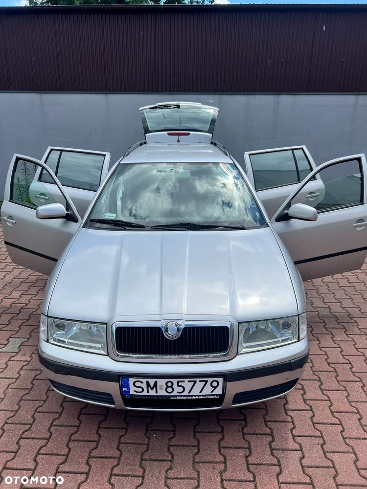 Skoda Octavia 1.6 Combi - 1