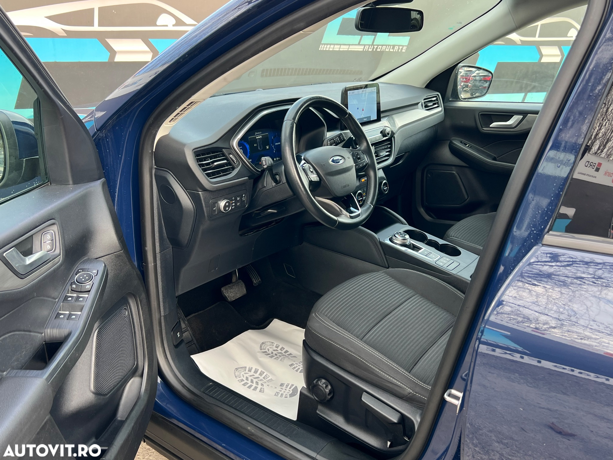 Ford Kuga 1.5 EcoBlue A8 FWD Titanium - 9