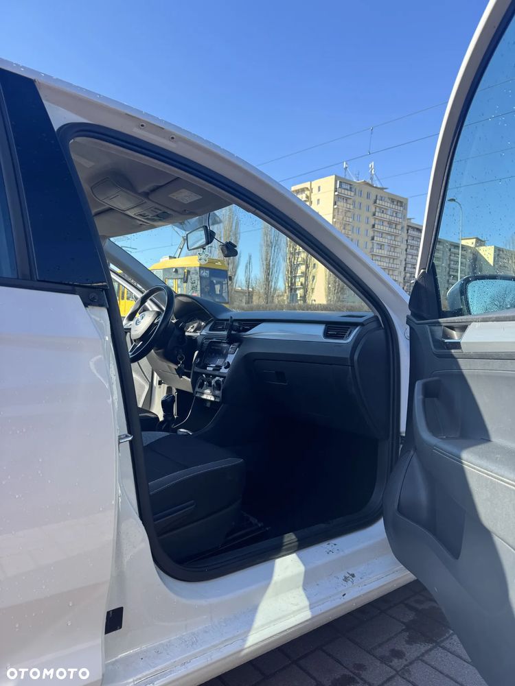 Skoda RAPID 1.4 TDI DPF Clever - 7