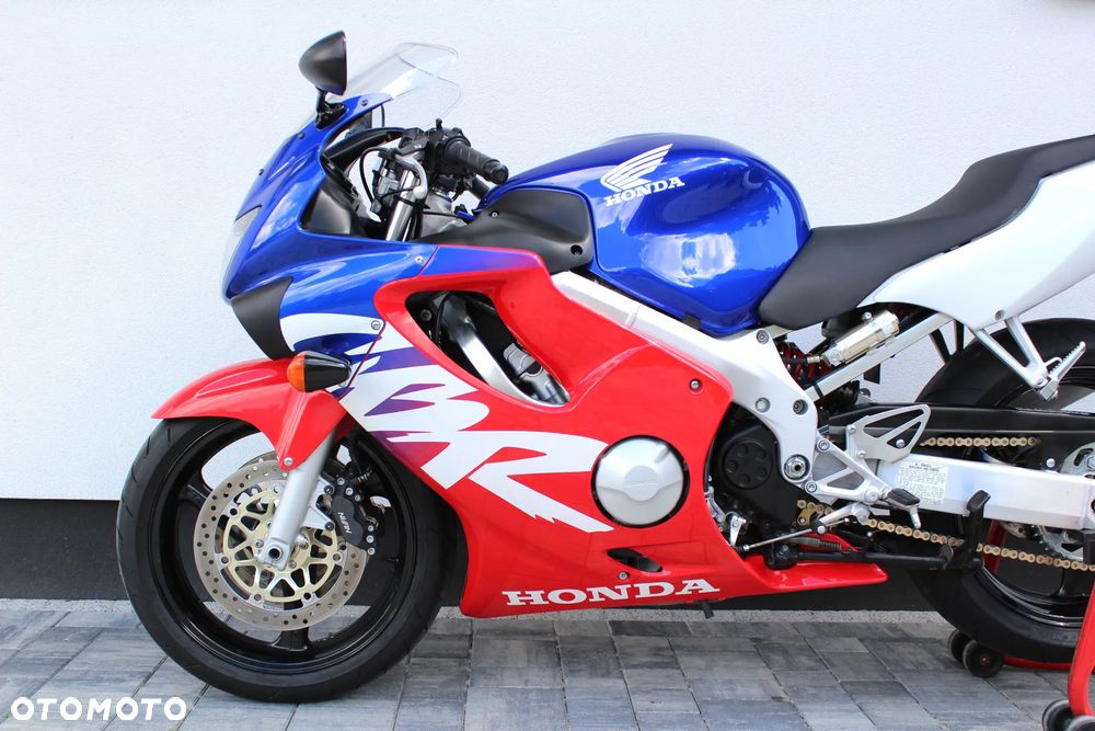 Honda CBR - 8