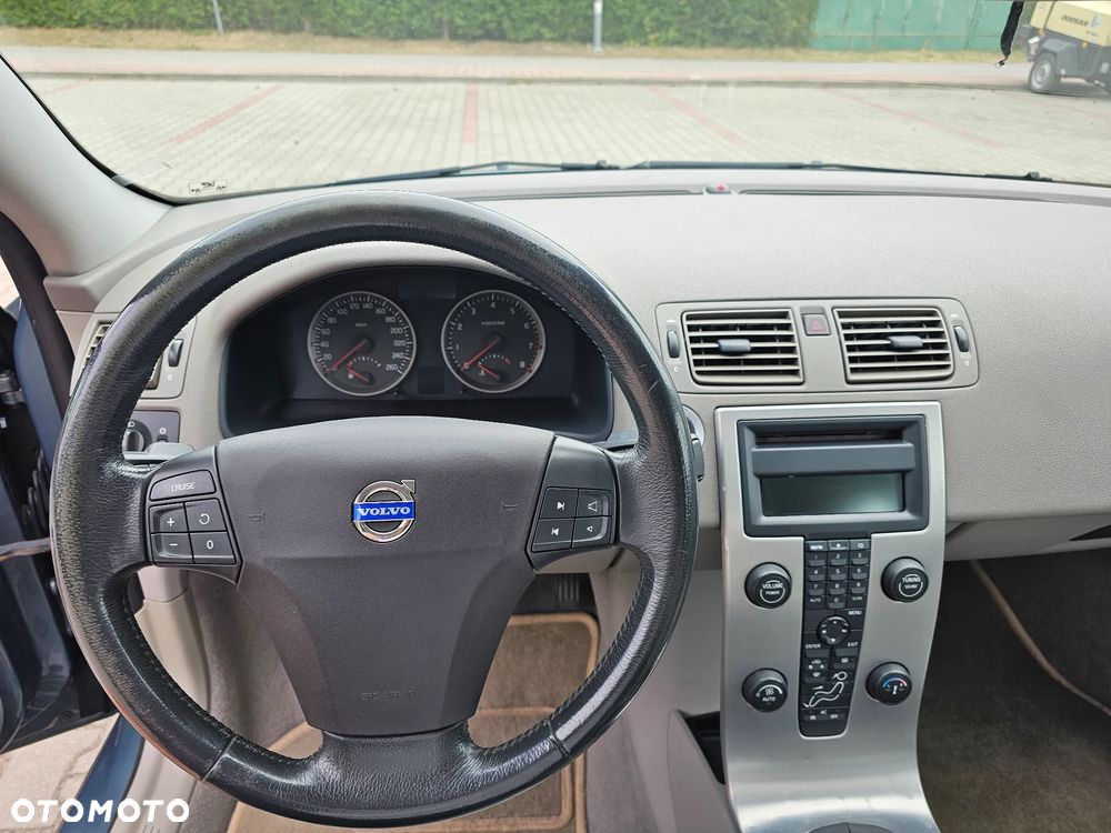 Volvo S40 2.4 - 11
