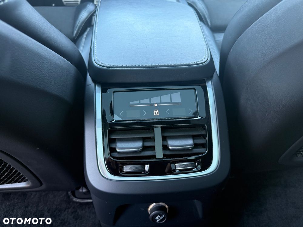 Volvo XC 90 T8 AWD Plug-In Hybrid R-Design 7os - 15