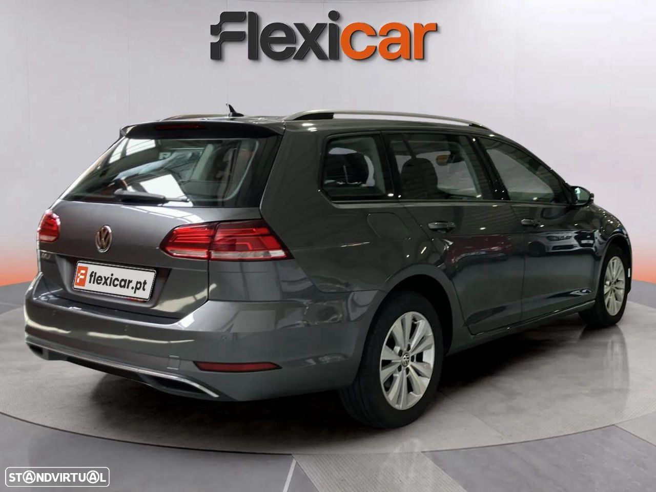 VW Golf Variant - 6