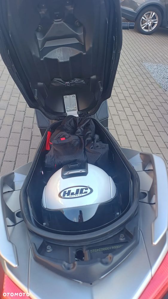Yamaha X-max - 9