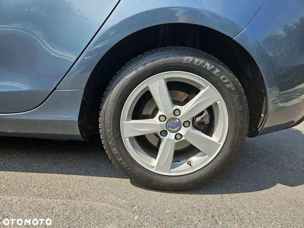 Volvo V40 D2 Momentum - 24