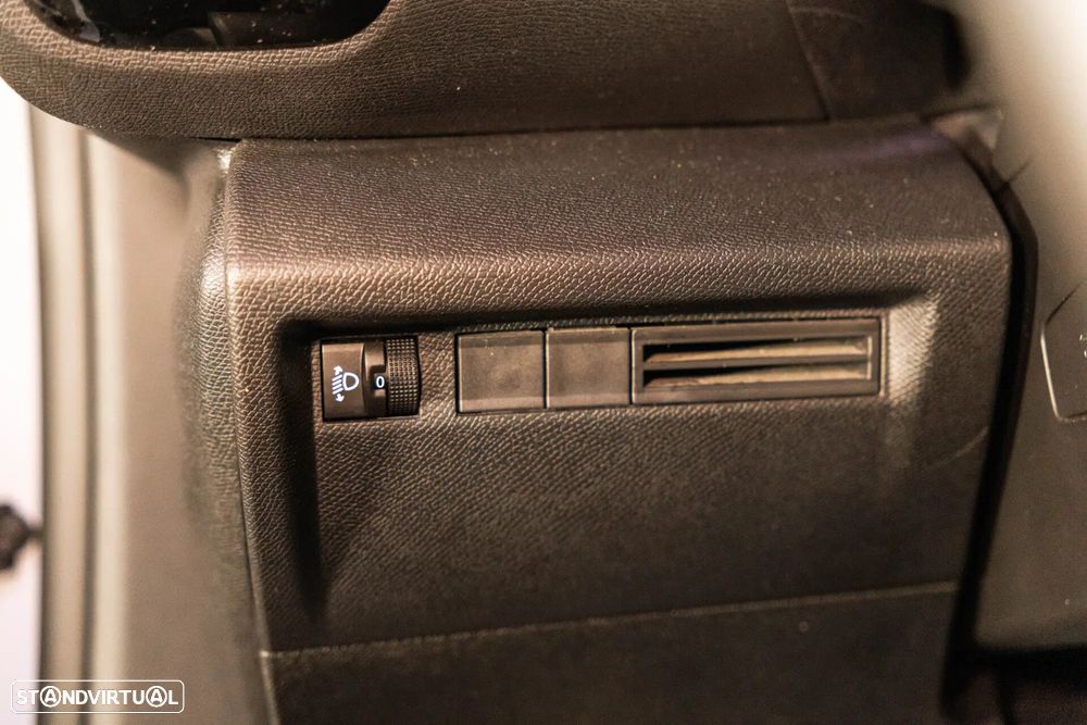 Citroën e-C4 50 kWh E-Series Collection - 46