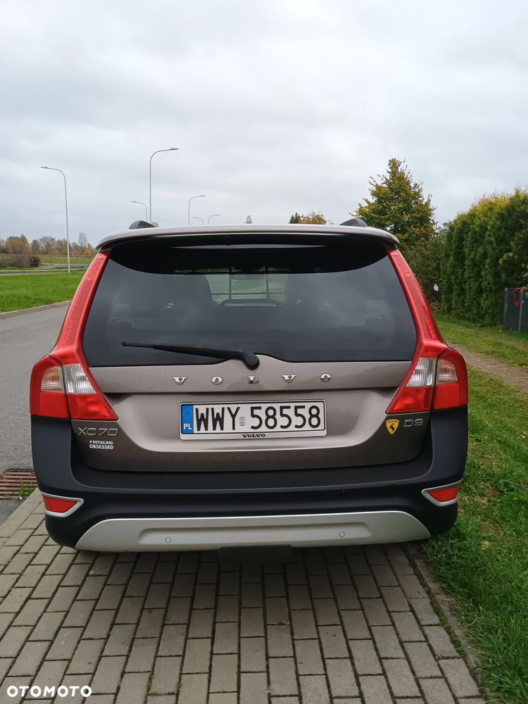 Volvo XC 70 - 4
