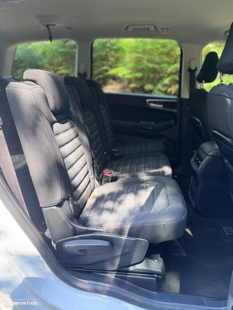 Ford Galaxy - 11