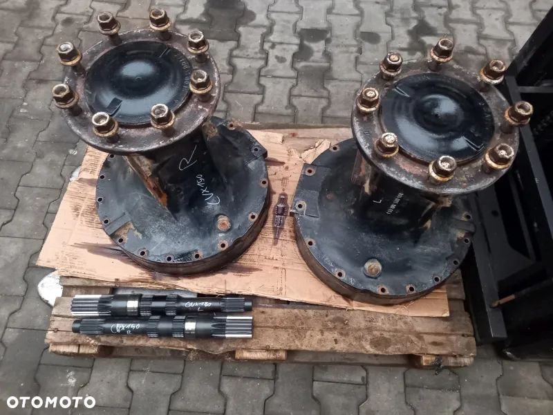 Zwolnica obudowa piasta półoś tył układ planetarny satelity Case CVX150 - 1