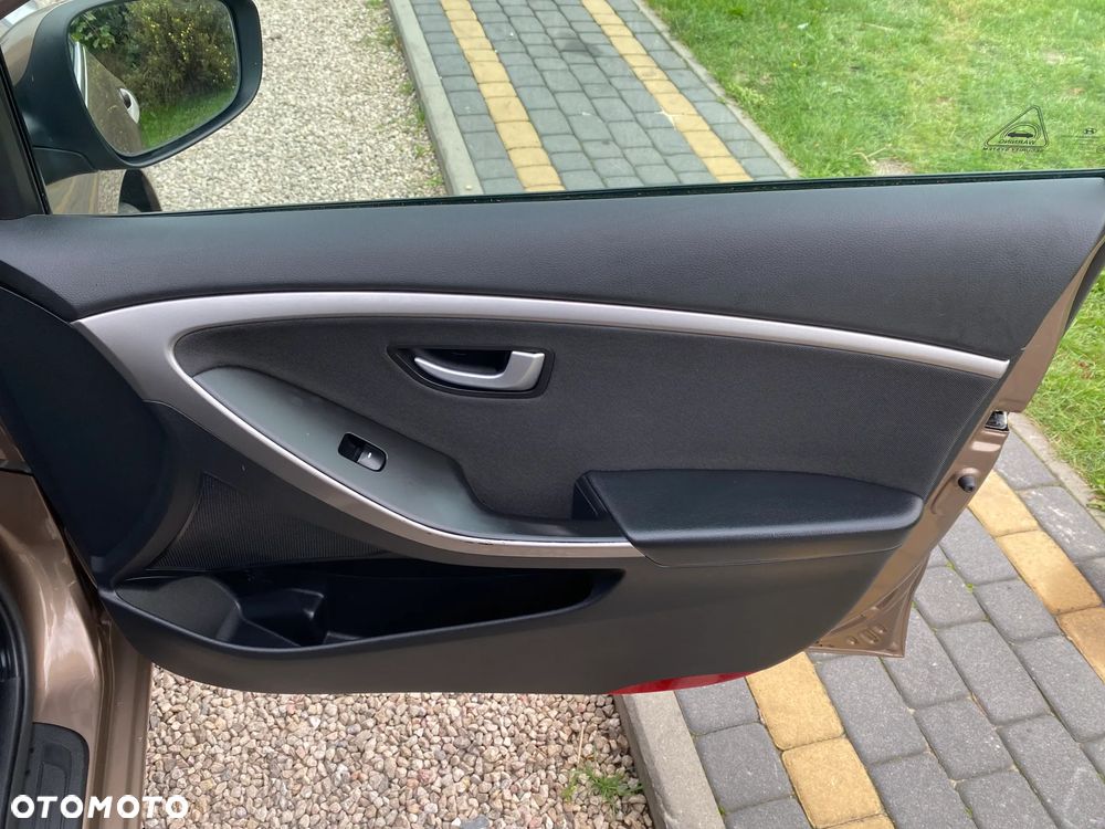 Hyundai i30 i30cw 1.6 CRDi Trend - 37