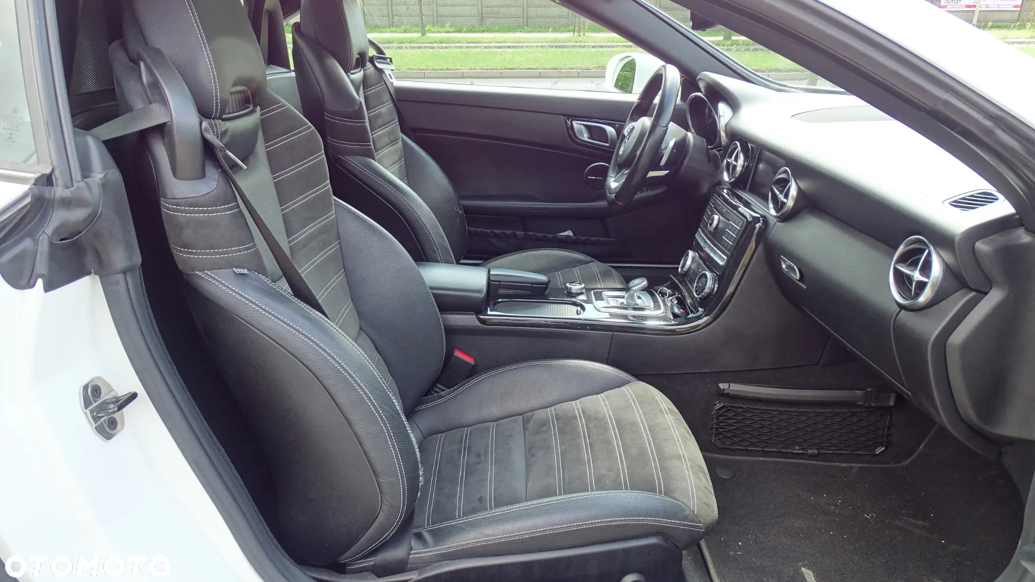 Mercedes-Benz SLC 300 9G-Tronic - 10