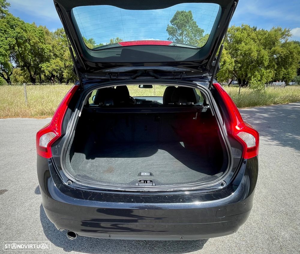 Volvo V60 DRIVe Geartronic Powershift Momentum - 21