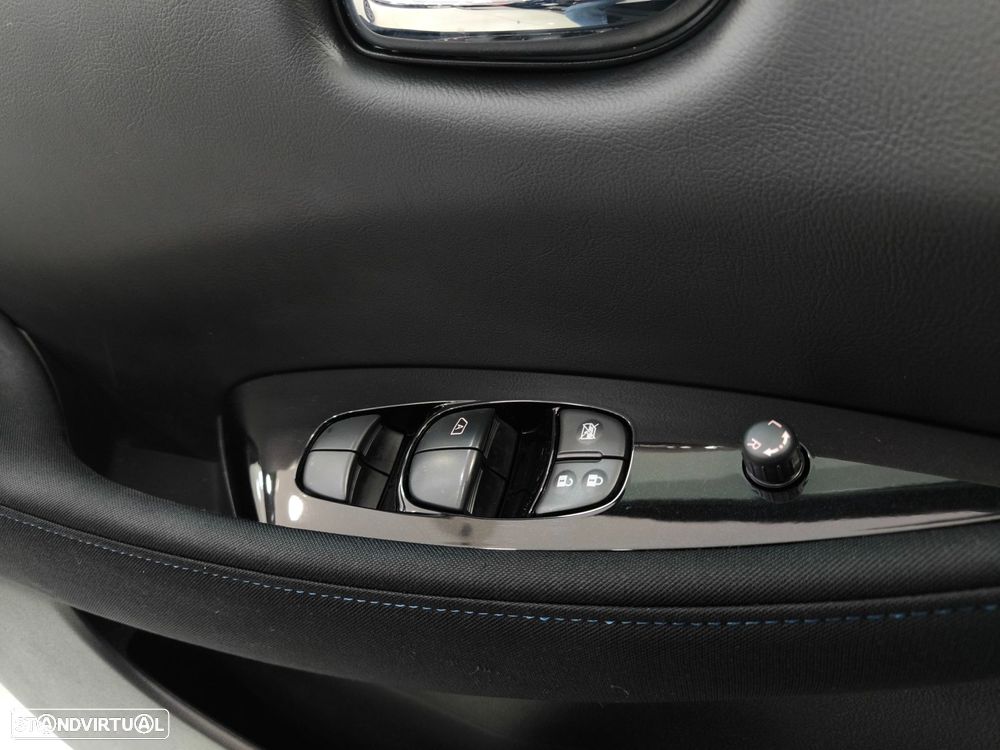 Nissan Leaf N-Connecta - 22