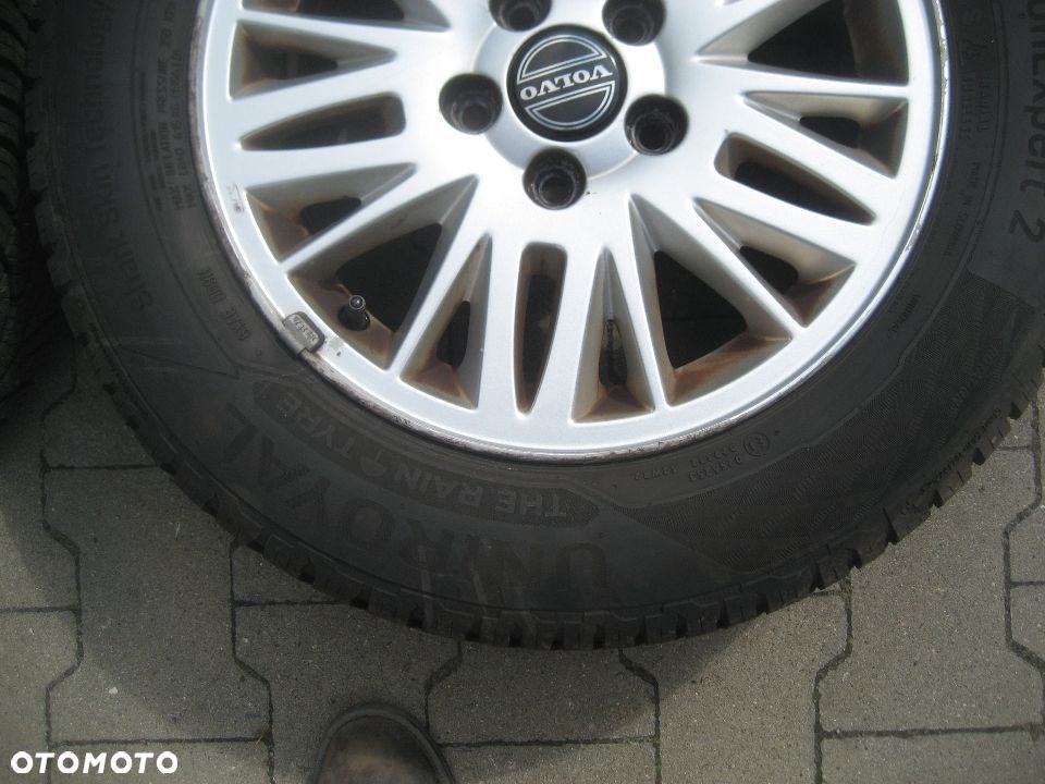 volvo s80 v70 s60 felgi aluminiowe 6,5x15 et43 5x108 30639360 opona 195x65x15 uniroyal - 6