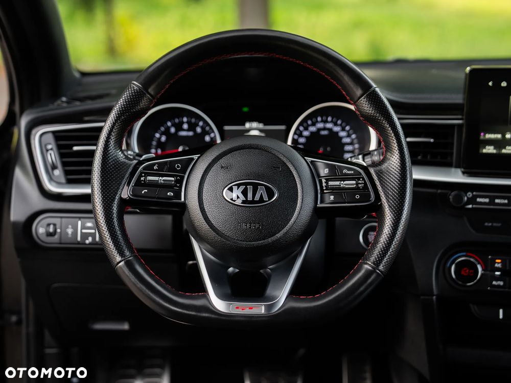 Kia ProCeed 1.6 T-GDI GT DCT - 32