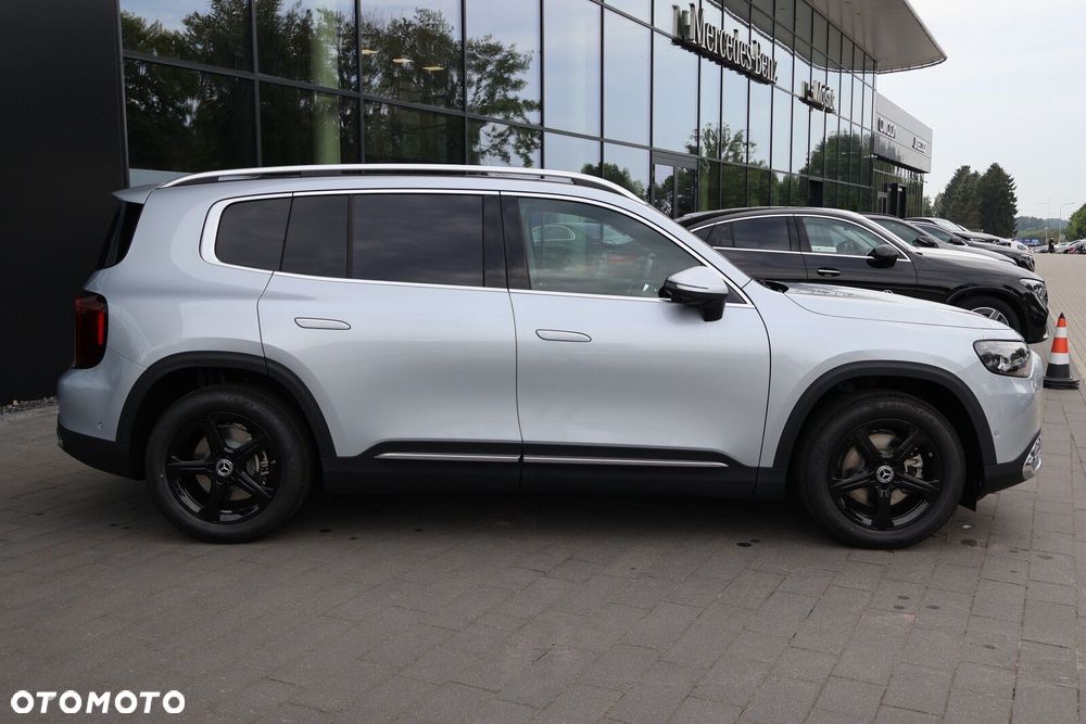 Mercedes-Benz GLB - 11