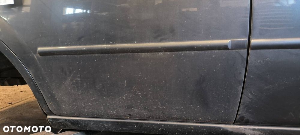 DRZWI PRAWE TYŁ FORD MONDEO III 3 - 4