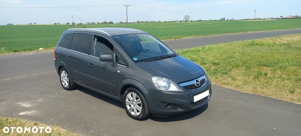 Opel Zafira 1.8 Family - 2
