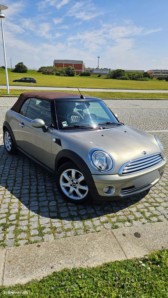 MINI Cabrio Cooper - 13