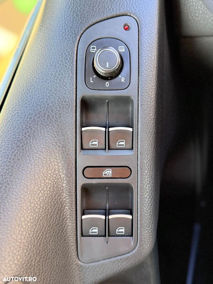 Volkswagen Tiguan 2.0 TDI DSG 4Mot Highline - 29