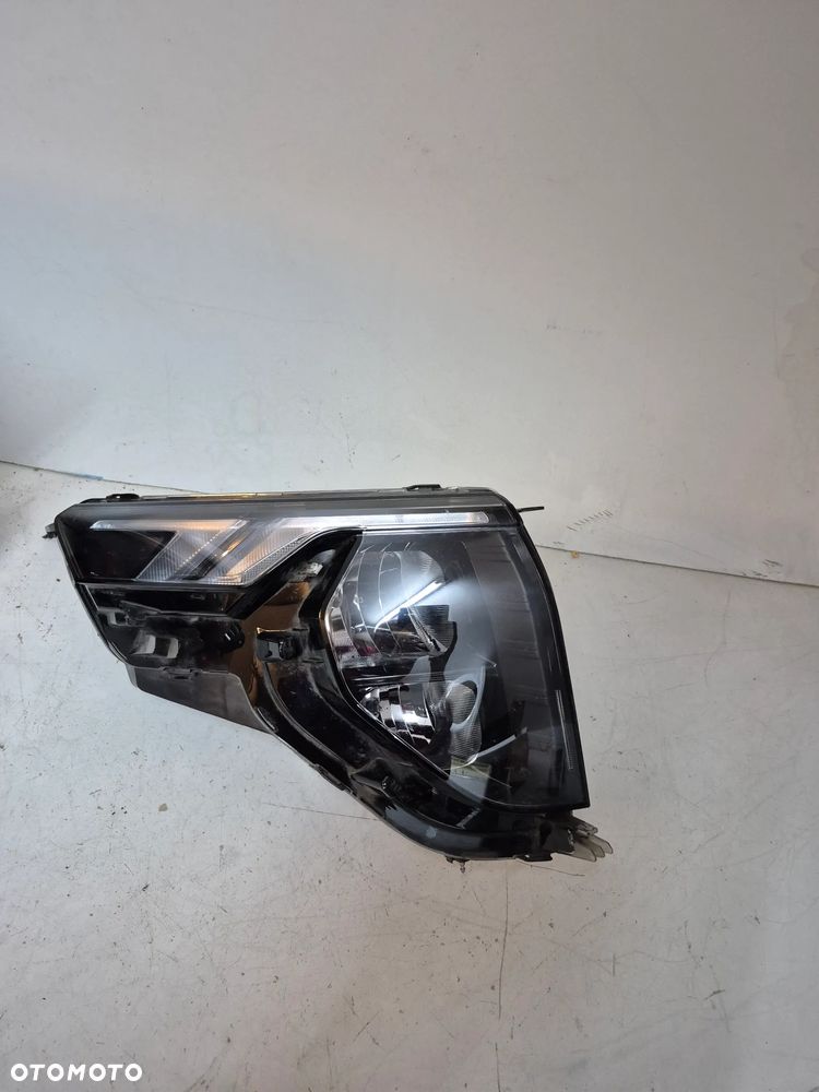 Ford Courier MK3 lampa prawa R2X6-13E014-AE - 1