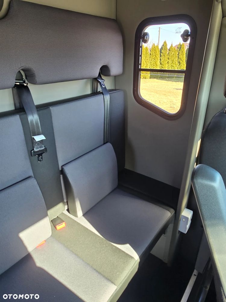 Renault Master Koniowóz - 14