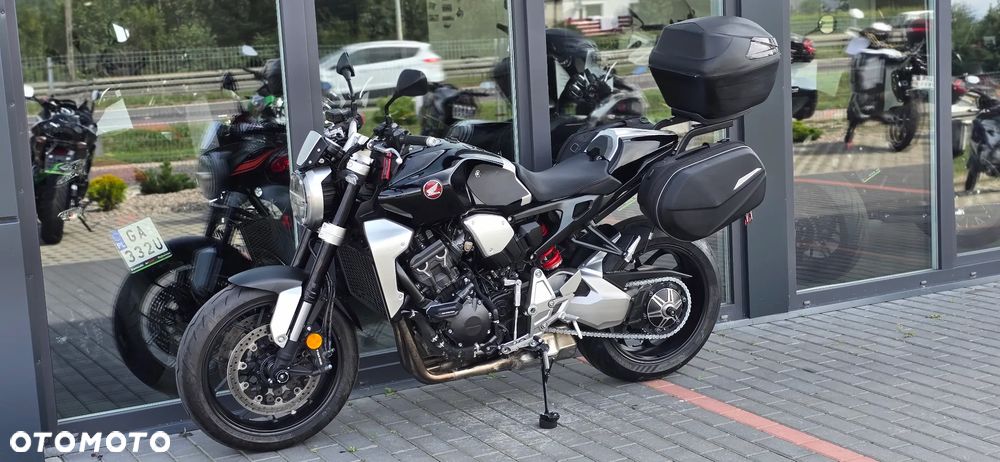 Honda CB - 25