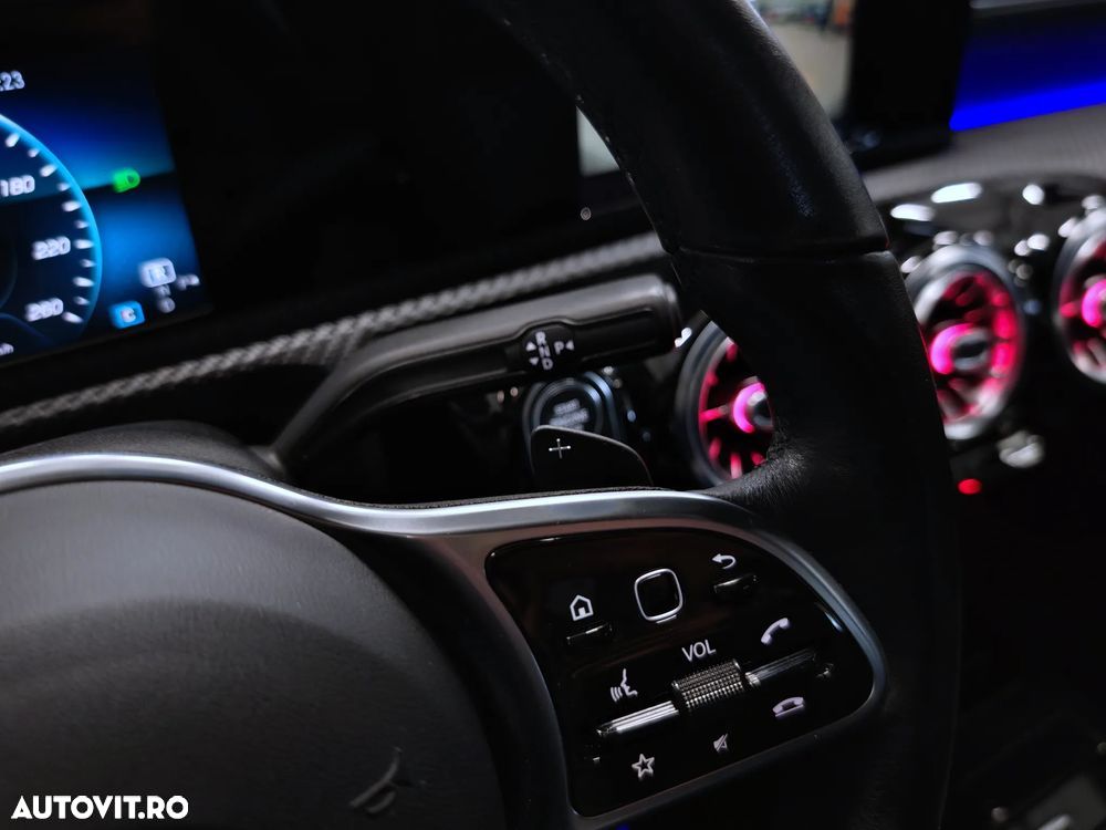 Mercedes-Benz CLA 180 7G-DCT - 29
