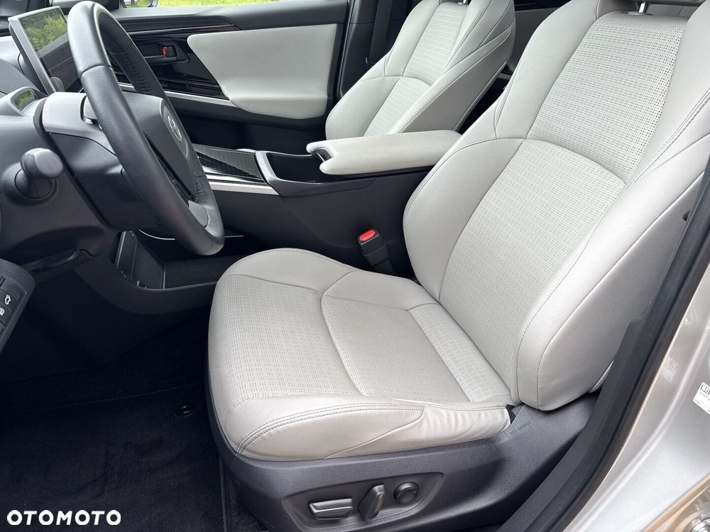 Toyota bZ4X 71.4kWh Executive - 8