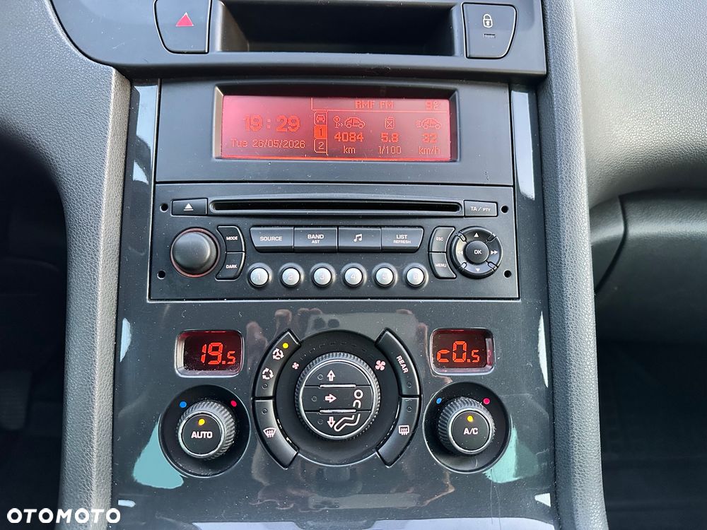 Peugeot 5008 HDI FAP 110 Business-Line - 19