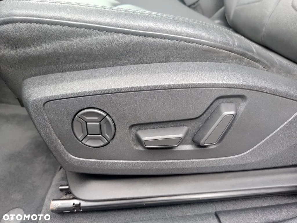 Audi Q3 45 TFSI quattro S tronic S line - 14
