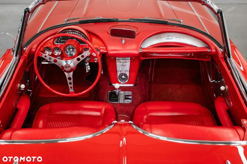 Chevrolet Corvette - 37