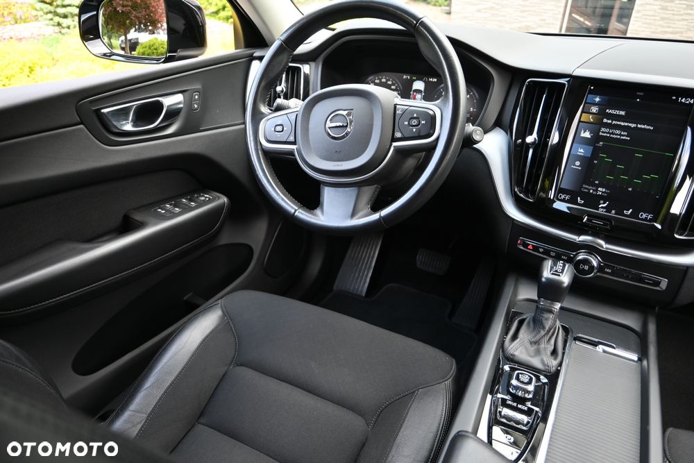 Volvo XC 60 D4 Geartronic Momentum - 19