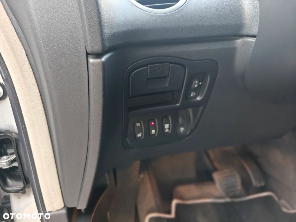 Renault Espace 2.0 Dynamique - 21