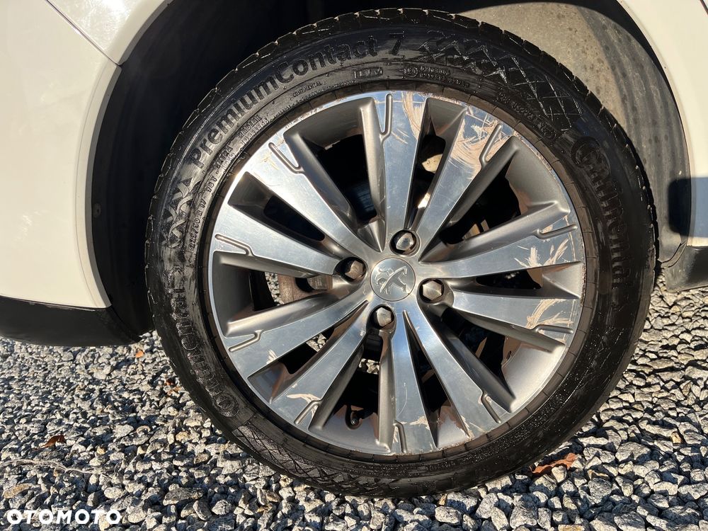 Peugeot 3008 HDi 115 Allure - 29