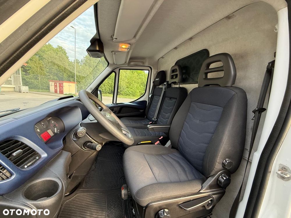 Iveco Daily 35S14 Automat Hi-Matic 2.3 140KM 2017r L3H2 - 7
