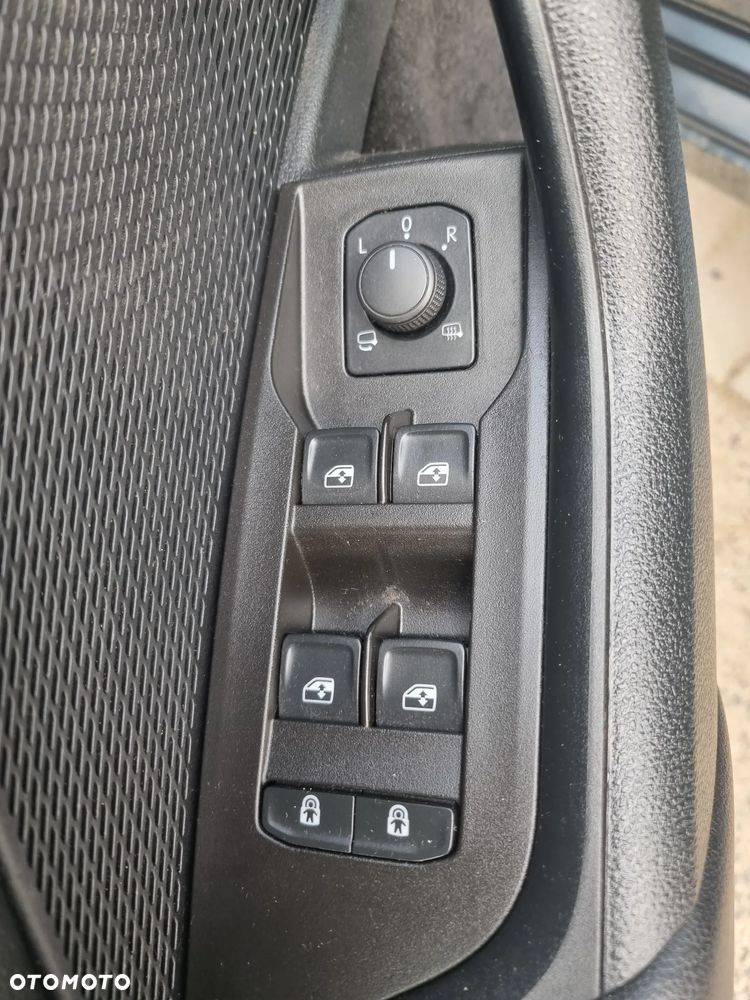 Skoda Octavia 2.0 TDI DSG Exclusive Plus - 24