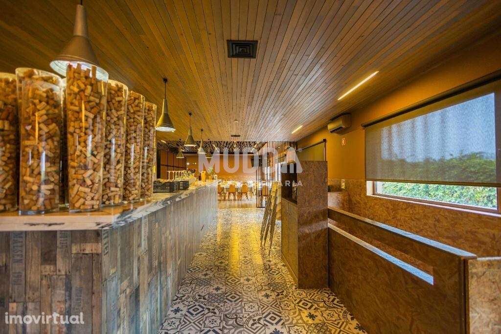 Venda de Restaurante Premium com Imóvel e Carteira de Clientes Fideliz - Grande imagem: 3/29