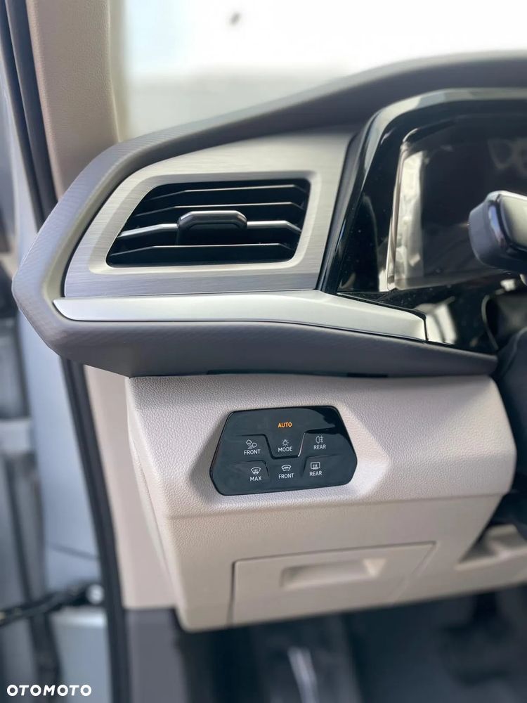 Volkswagen Multivan 2.0 TSI L1 Edition DSG - 20