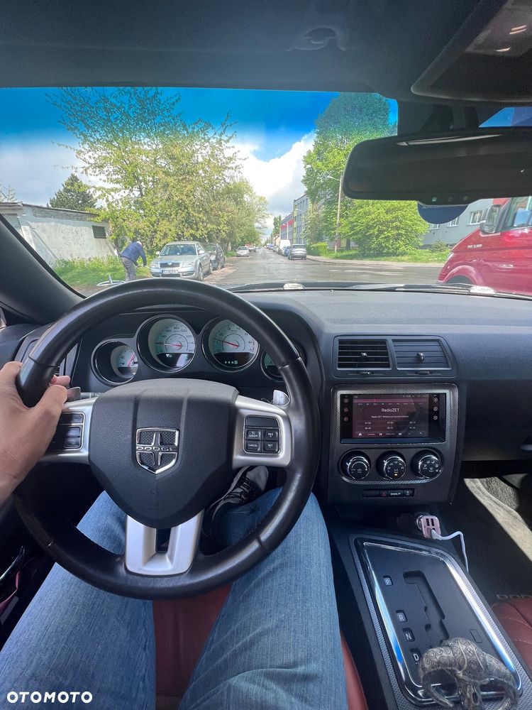 Dodge Challenger 5.7 R/T - 7