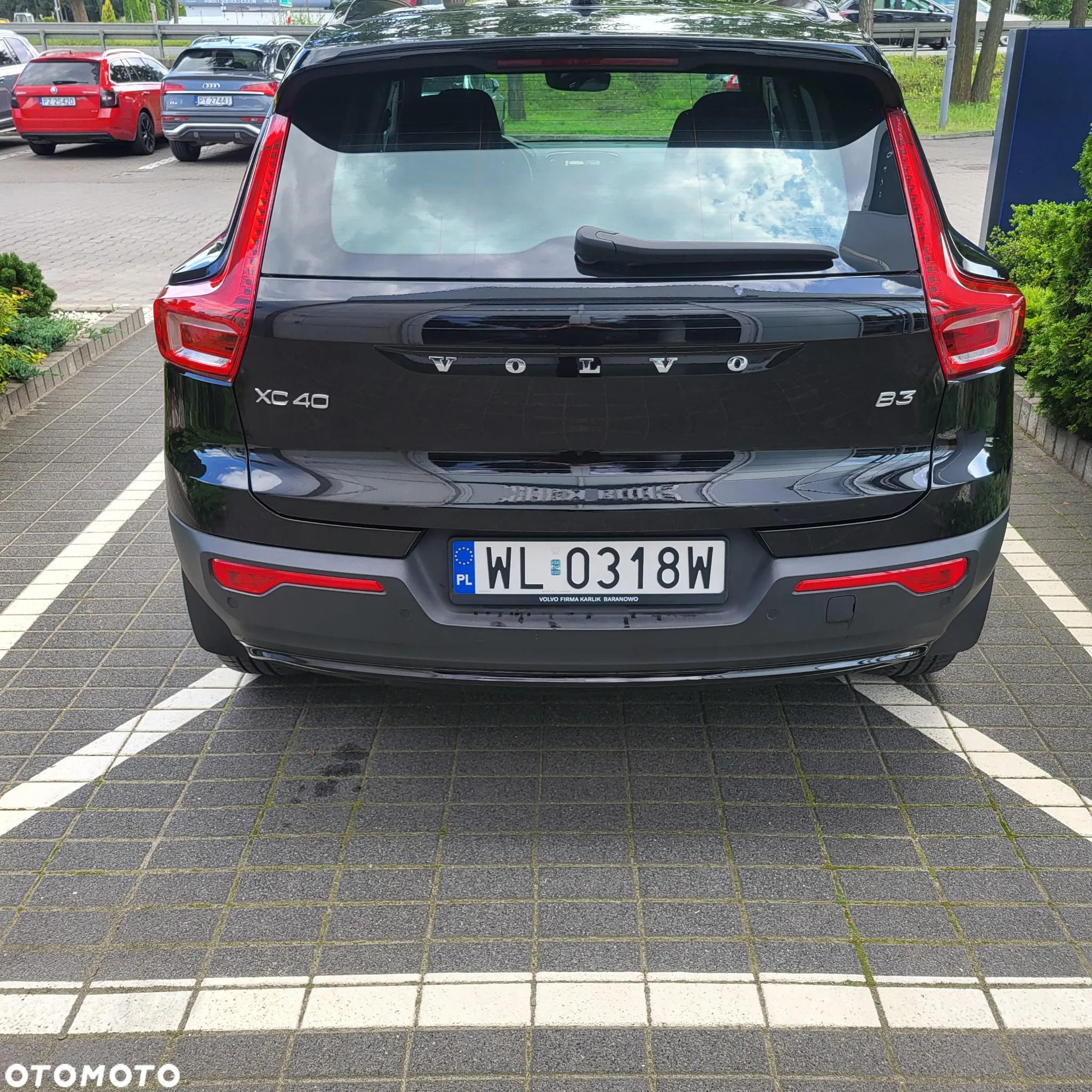 Volvo XC 40 B3 Plus Dark - 3