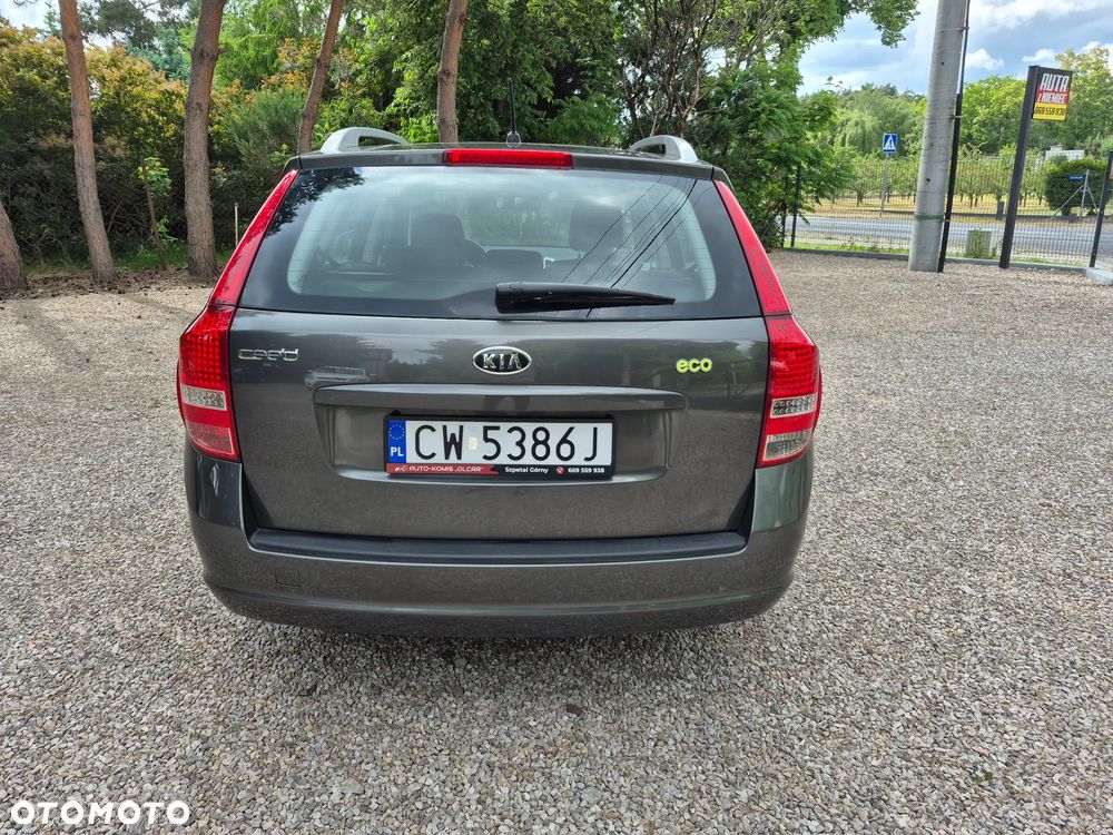 Kia Ceed 1.4 CVVT Dream-Team Edition - 7