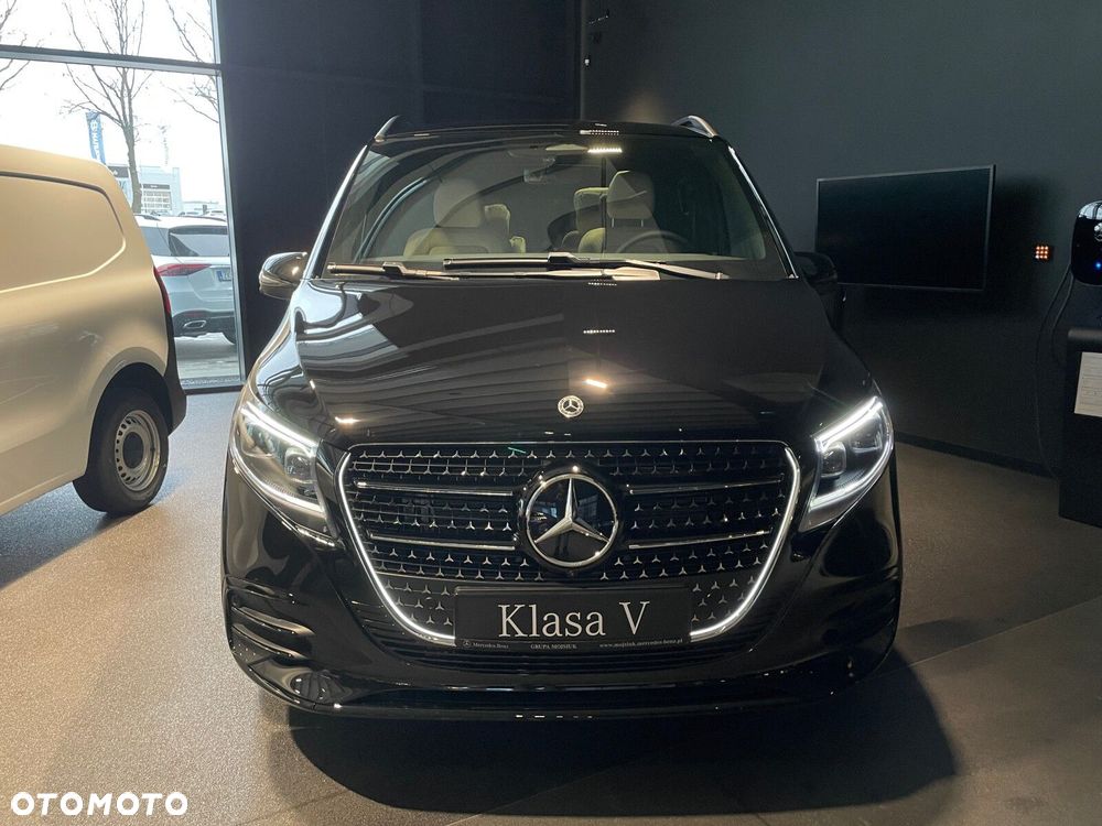 Mercedes-Benz Klasa V - 2