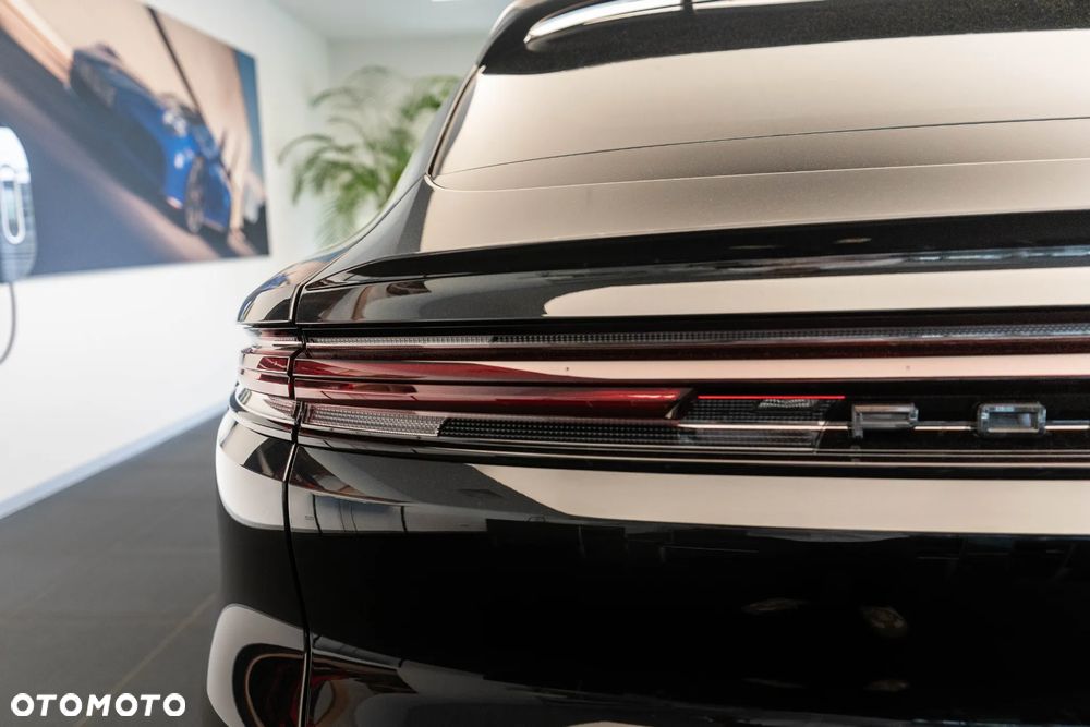 Porsche Cayenne E-Hybrid PHEV Black Edition - 39