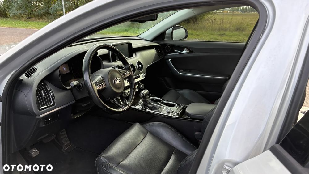 Kia Stinger 2.0 T-GDI L - 7