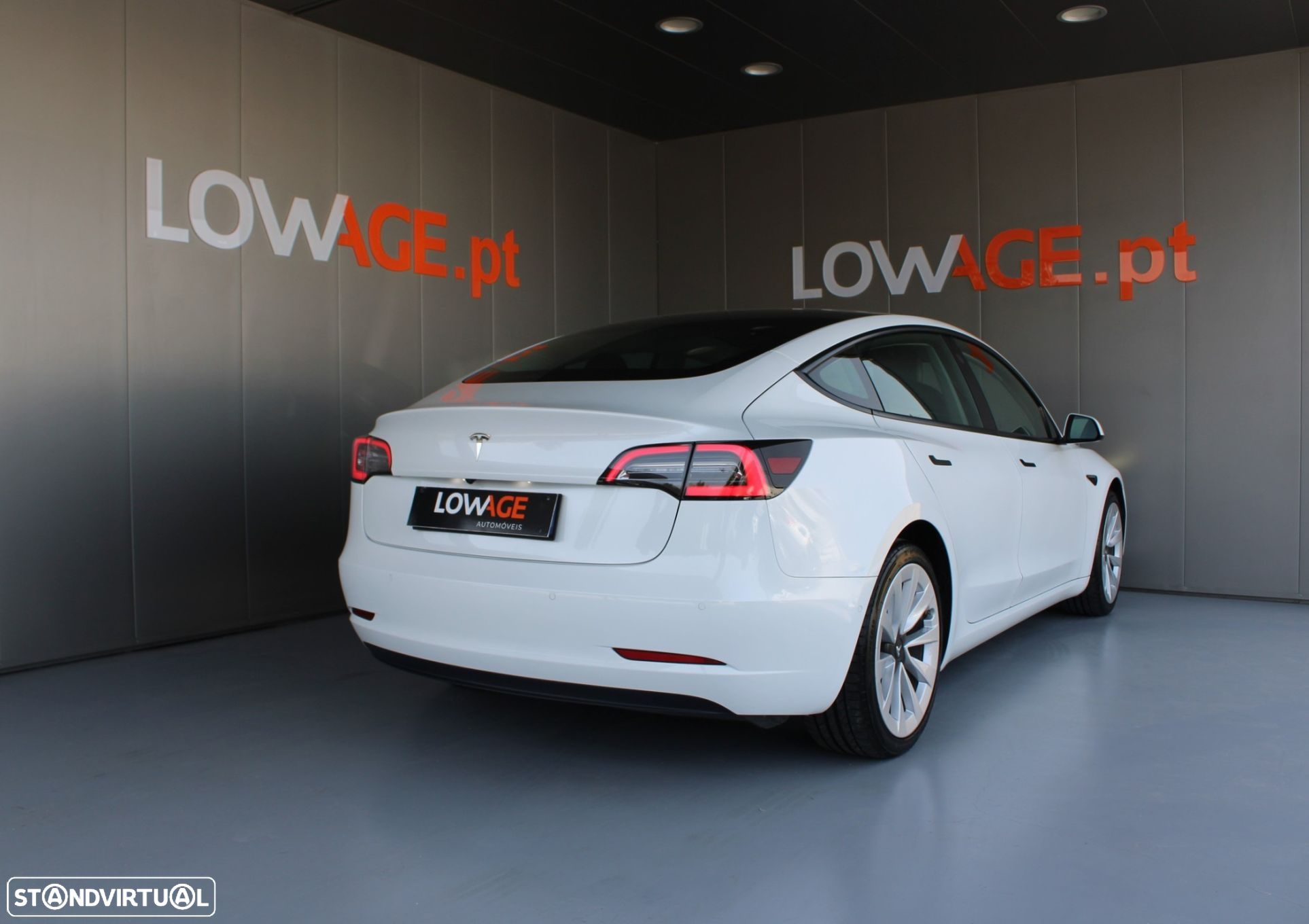 Tesla Model 3 Standard Range Plus RWD - 30