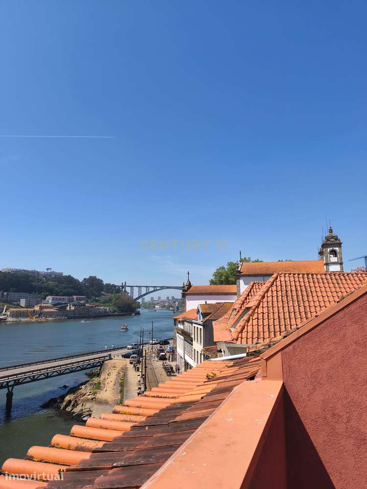 Apartamento Último Andar - Rua Cais das Pedras , rio Douro Porto - Grande imagem: 5/23