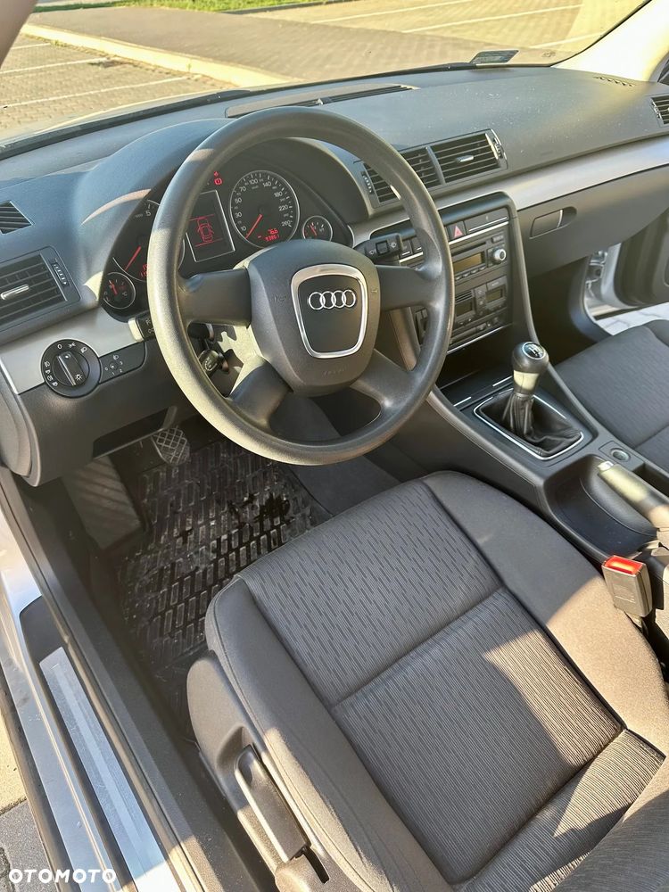 Audi A4 Avant - 19