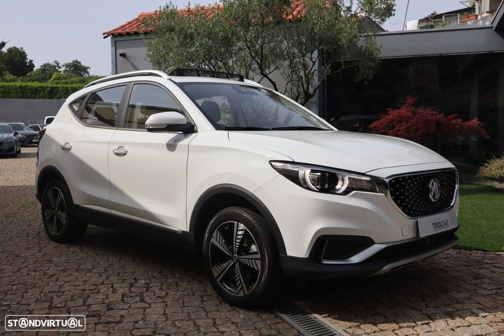 MG ZS EV Luxury - 1